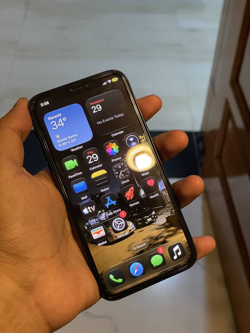 Apple iPhone 11 Pro 6