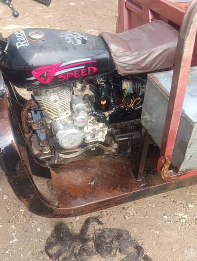 Rozgar Loadr rikshaw