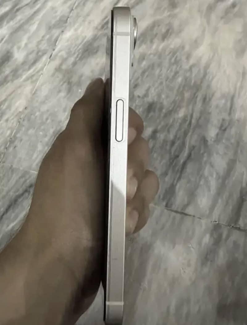 Apple iPhone 14 1