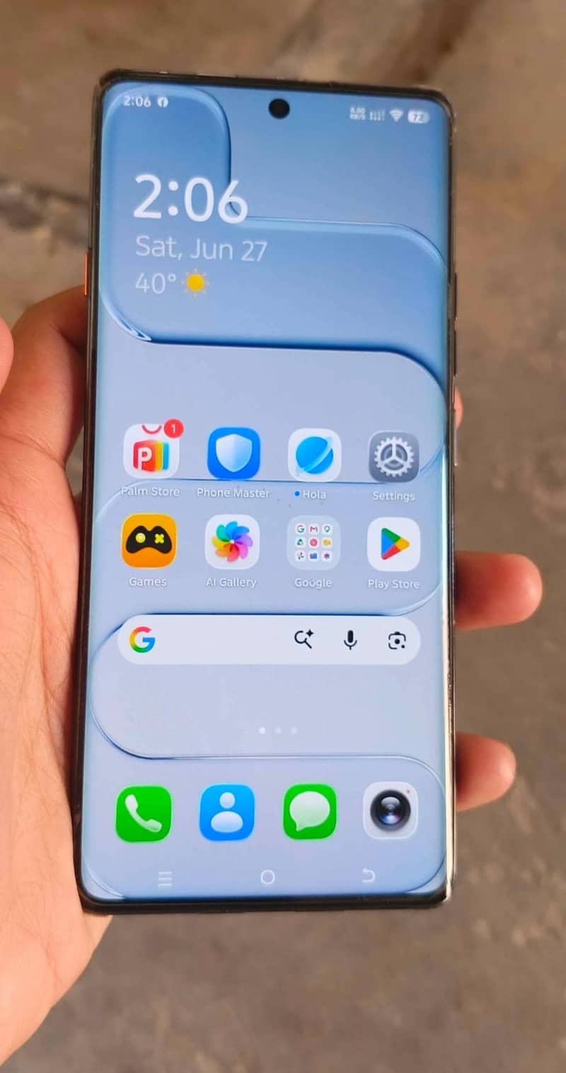 Tecno CAMON 40 Pro 1
