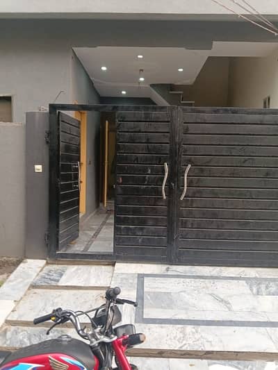 3 Marla triple story house for sale