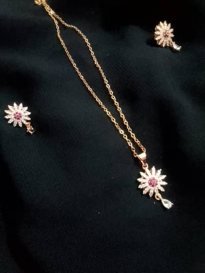 Gorgeous Simple Jewellery At Low price