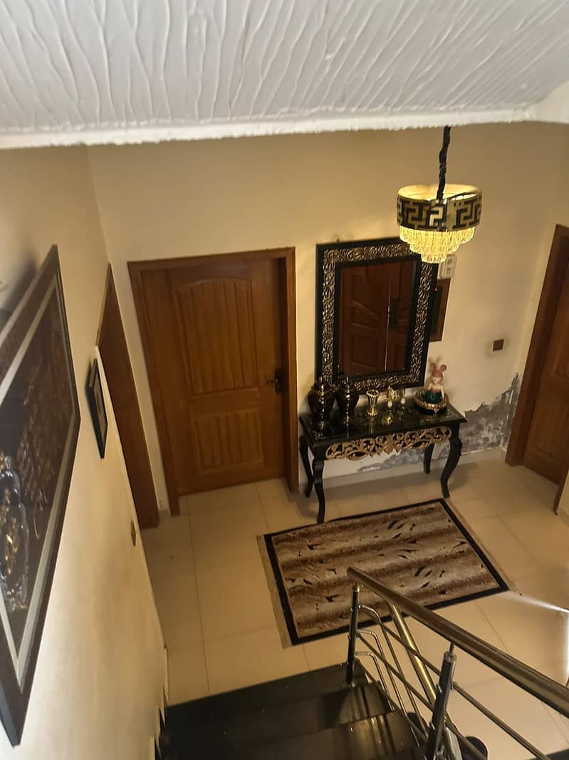 10 Marla Slightly Used House for Sale in Overseas A Block | Bahria Town ...