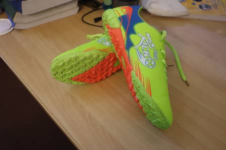 Vietnam Made Premium Gripper Shoes, Neon Green, Size 42, Hardly Used