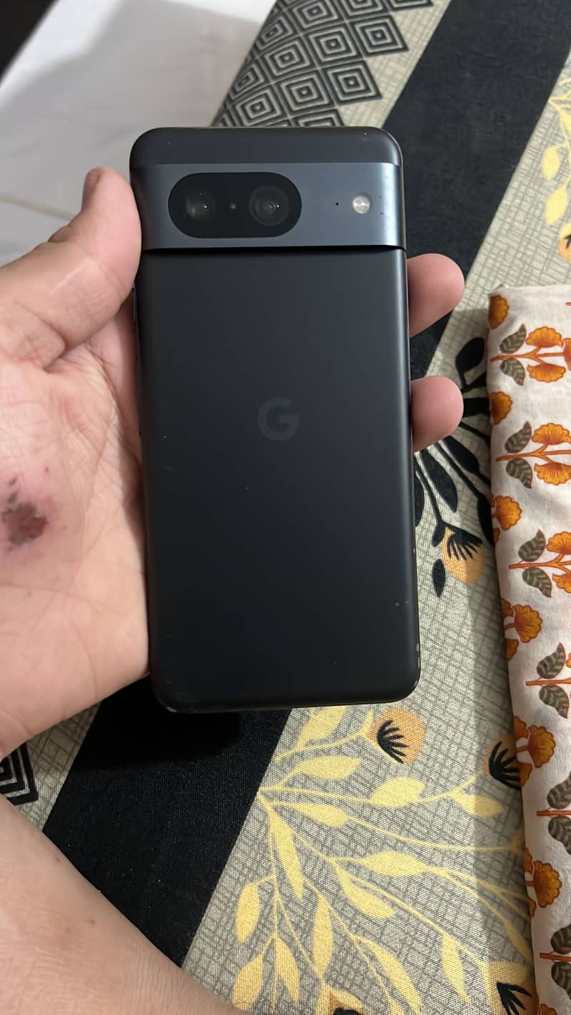 Google Pixel 8 1