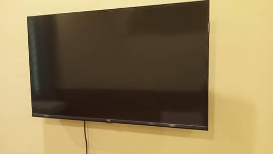TCL 32S59K Qled display