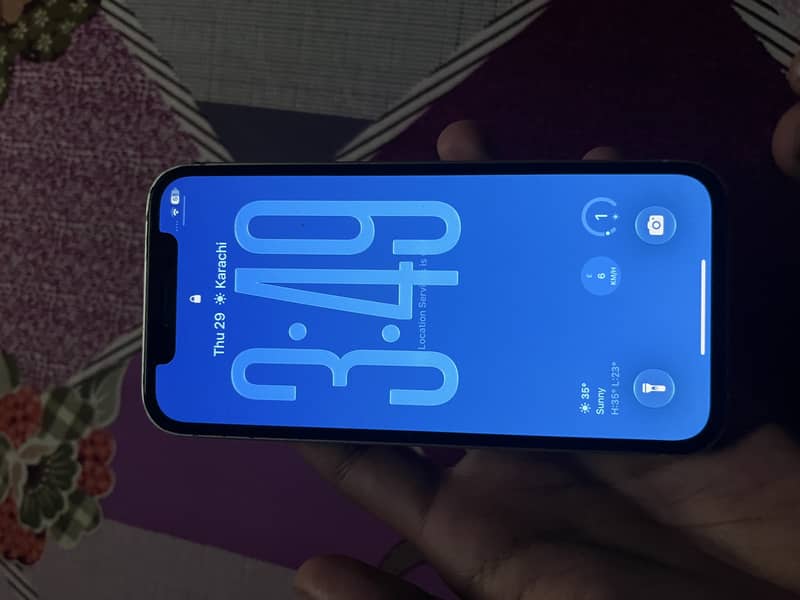 Apple iPhone 12 1