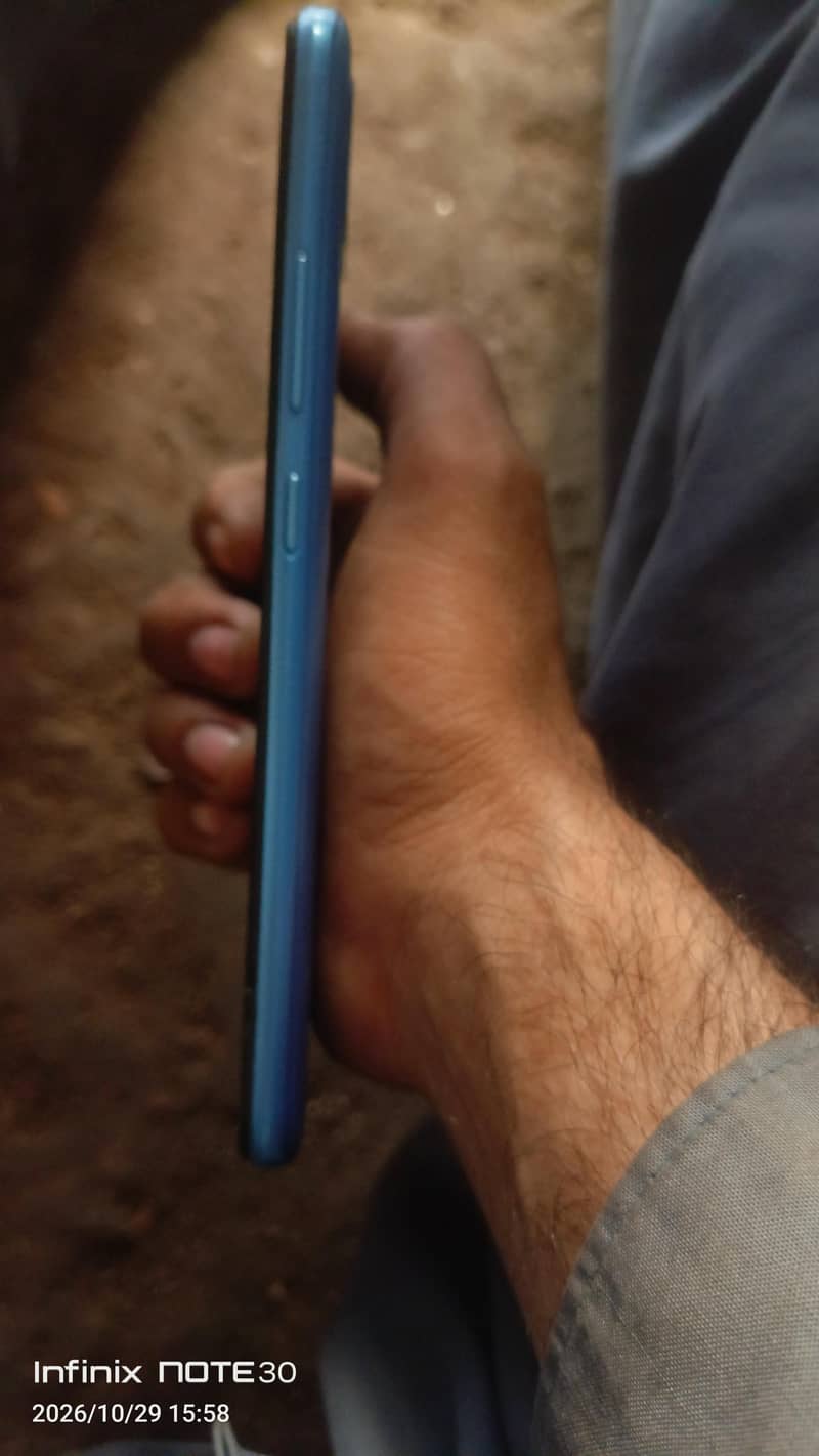 Realme C11 4