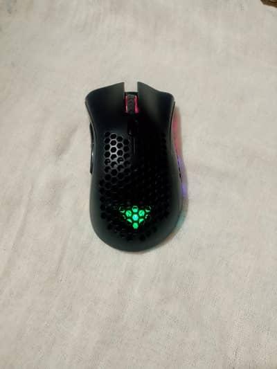 BENGOO  KM 1 Gaming wireless rechargeable mouse