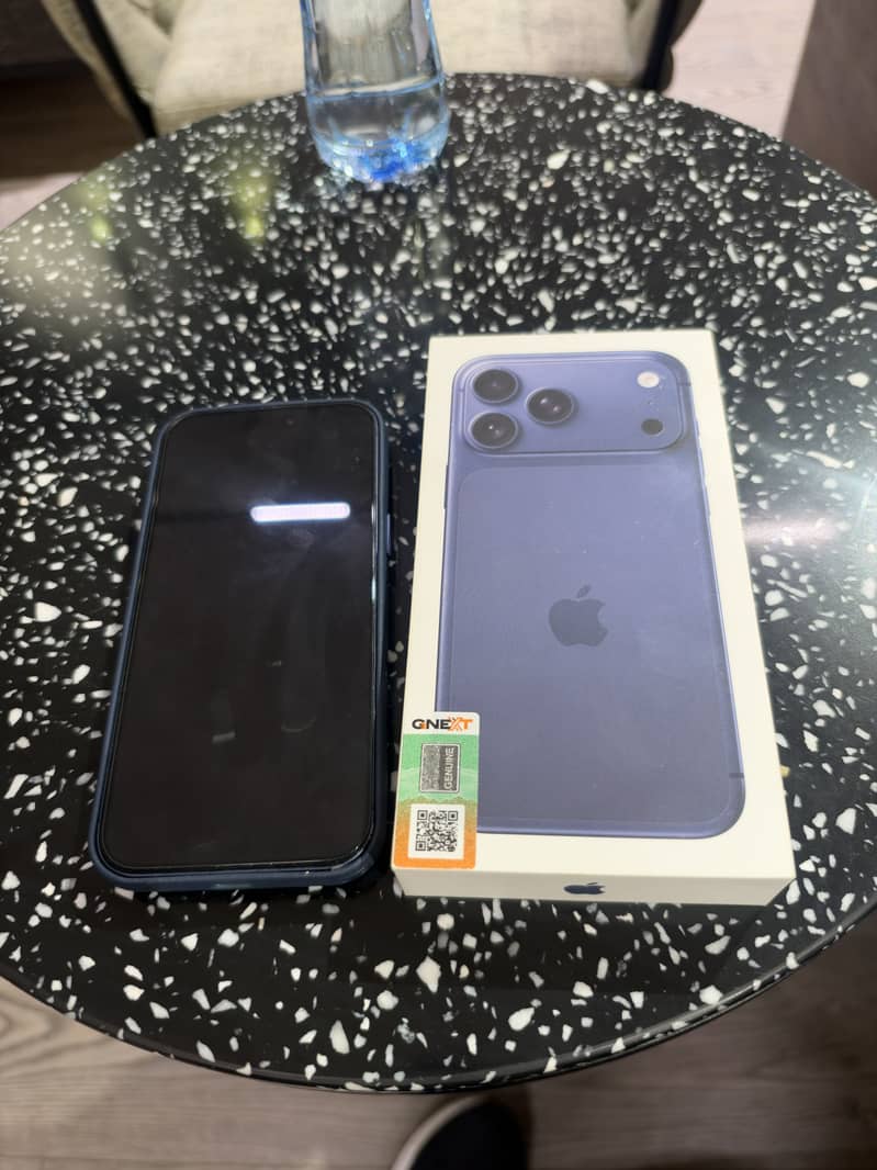 Apple iPhone 17 Pro Max 0