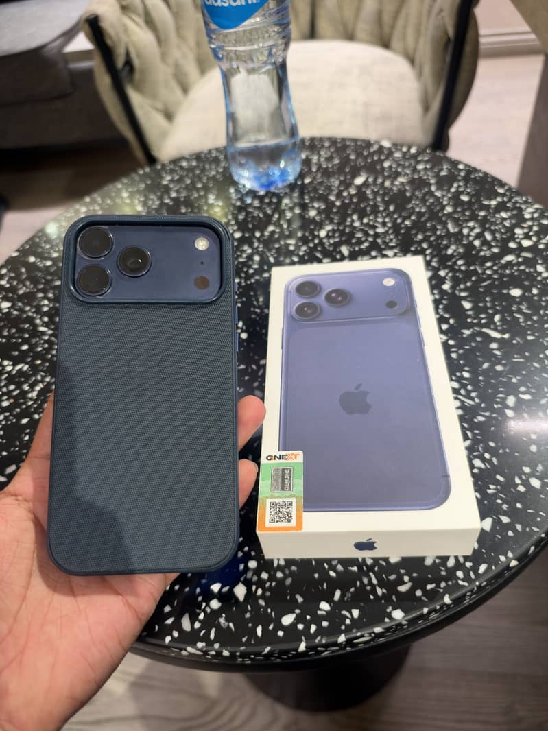 Apple iPhone 17 Pro Max 1