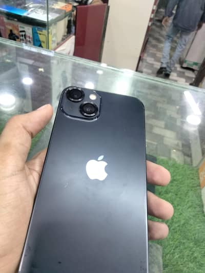 Apple iPhone 13