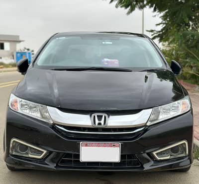 Honda Grace Hybrid 2016