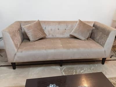 5 seater , itialian style box sofa set with cushions
