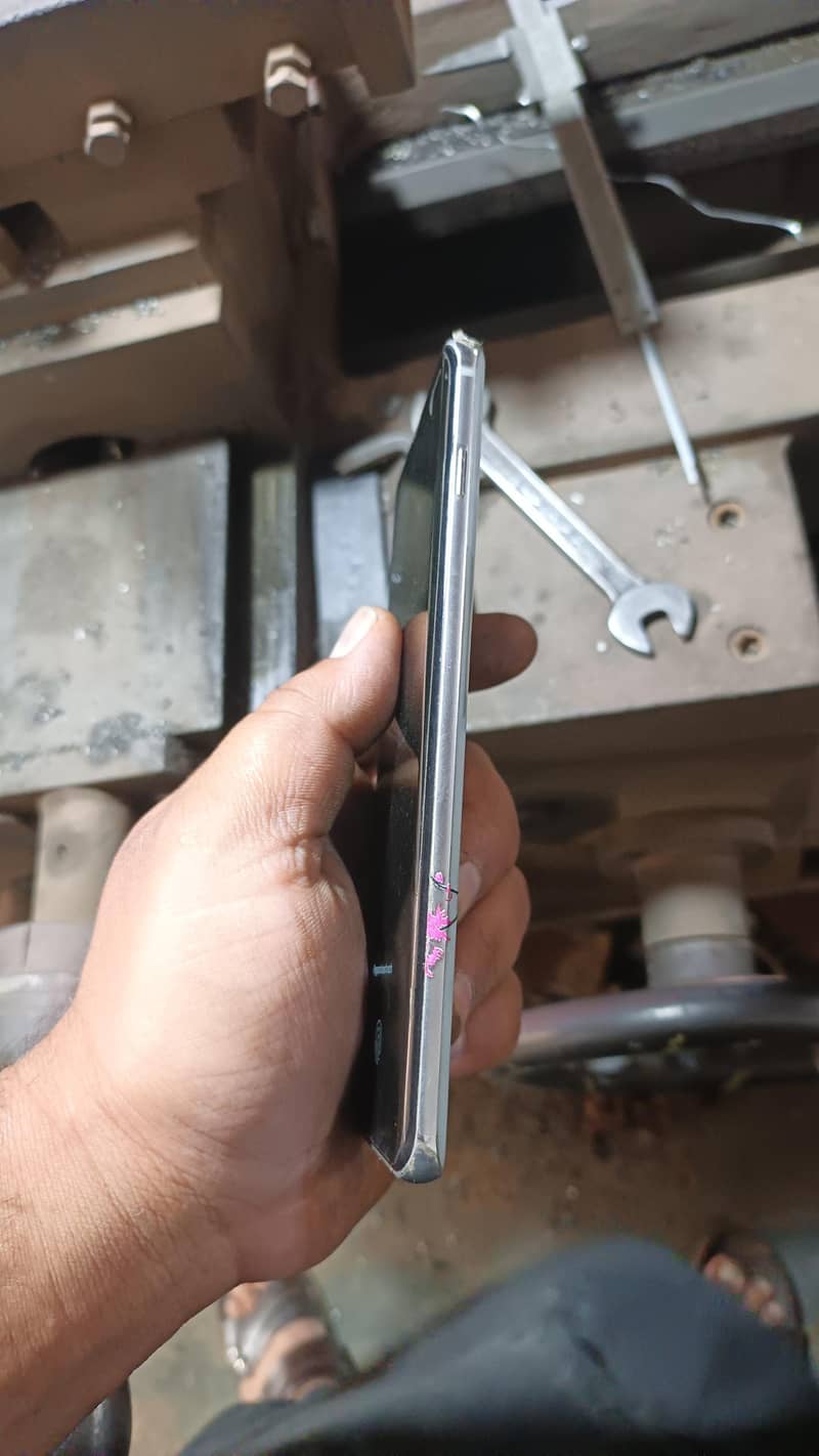 Samsung Mobile S10 Plus 2