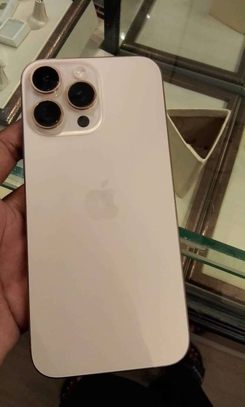 Apple iPhone 16 Pro Max 256 Gp 1