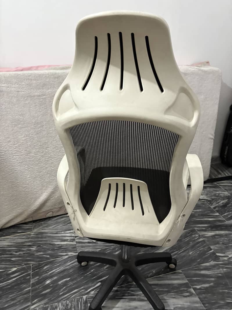 Office chair 1