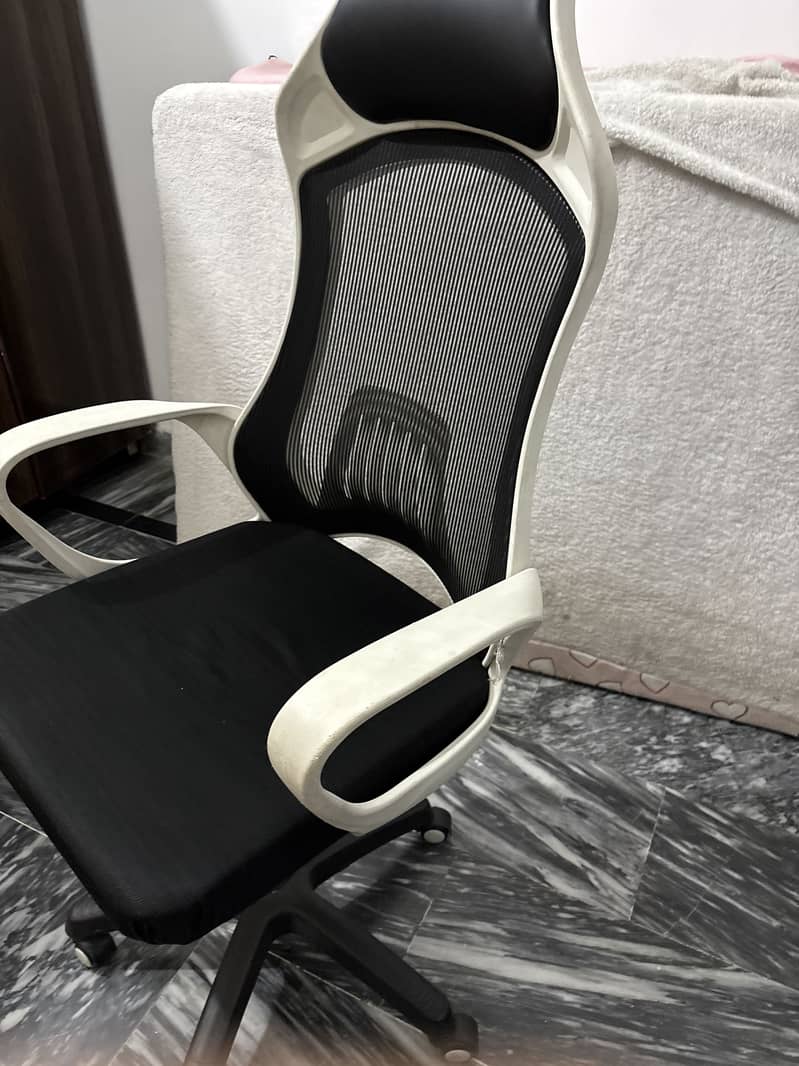 Office chair 4