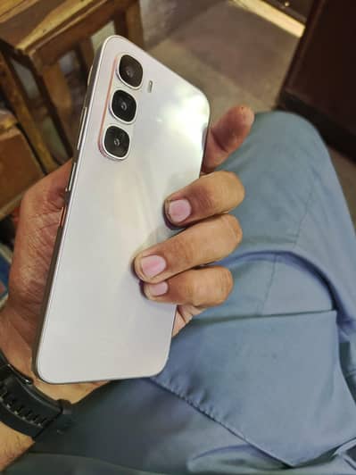 Infinix Hot 60 Pro 8GB RAM 128 GB memory 10 by 10