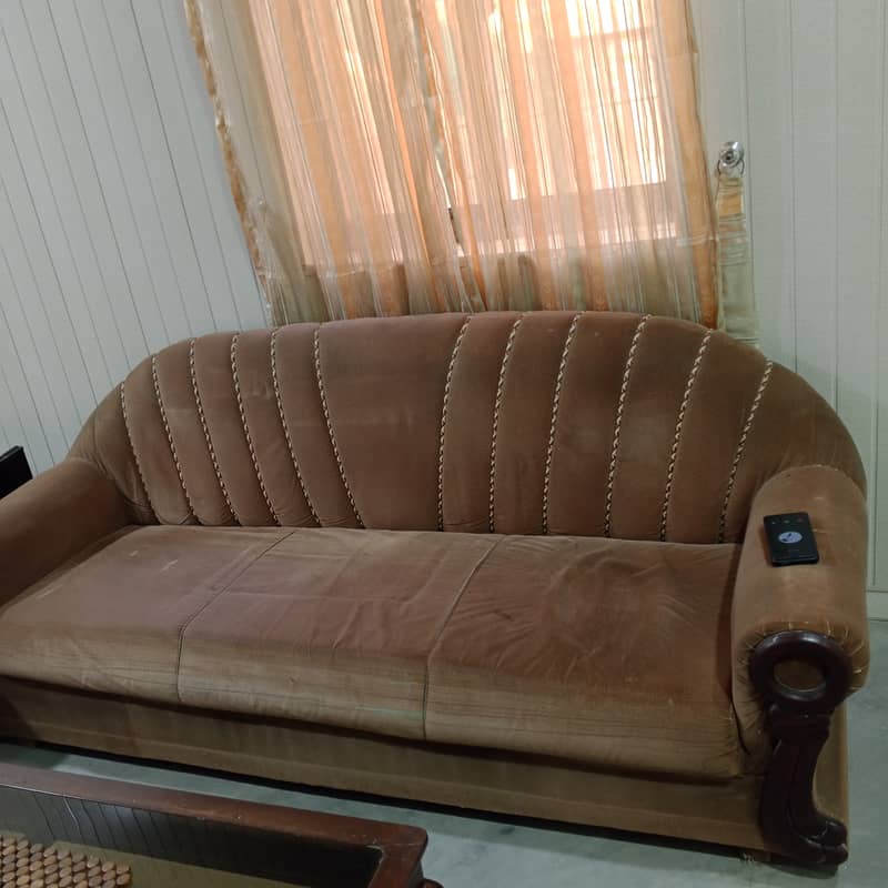 5 seaters sofa 0