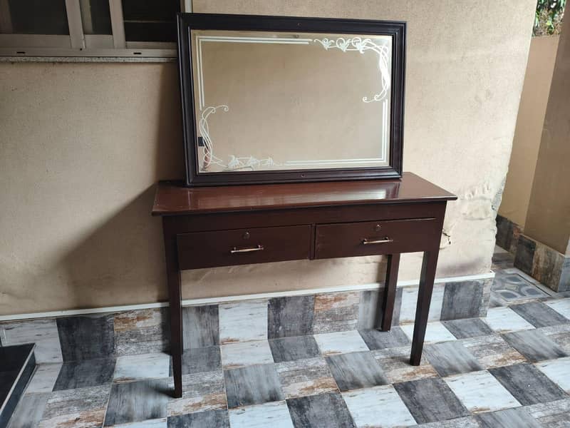 Dressing Table with Mirror 1