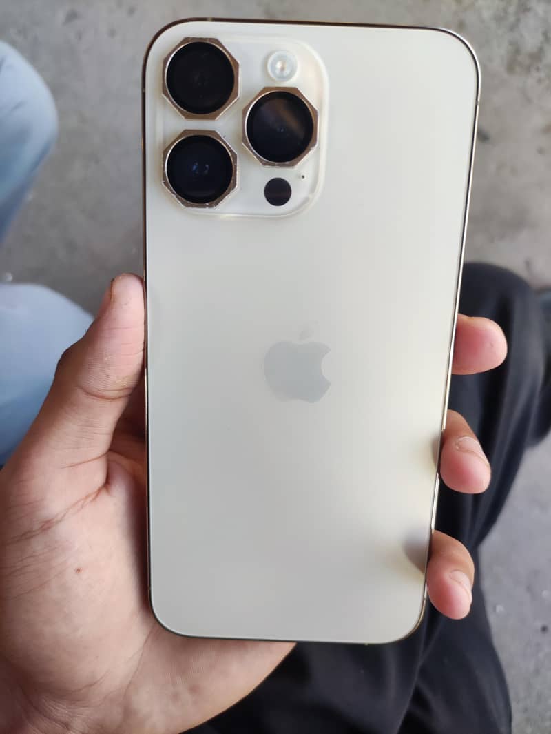 Apple iPhone 14 Pro Max 0