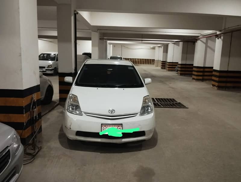 Toyota Prius 2011 1