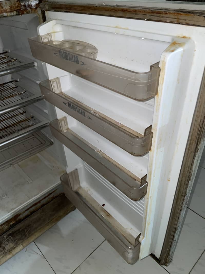 Dawlance fridge 1