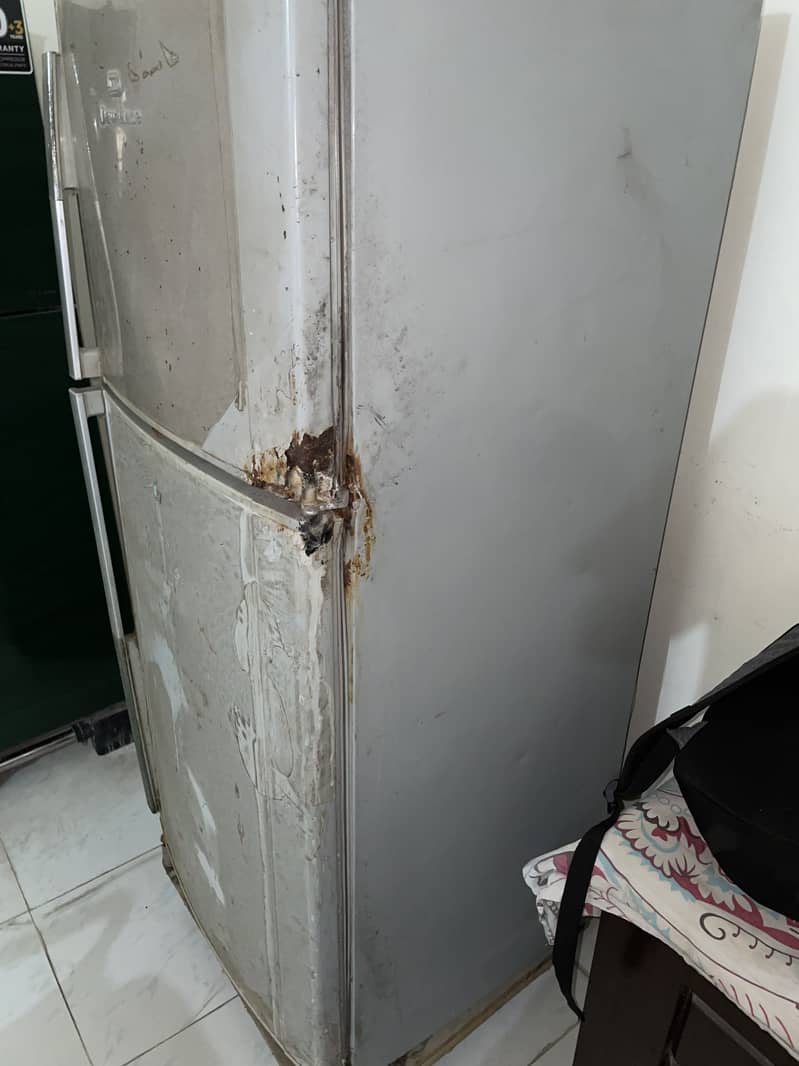 Dawlance fridge 6