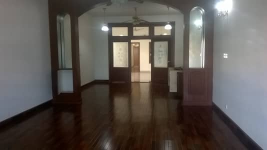 F 11/4 500 sy house for rent