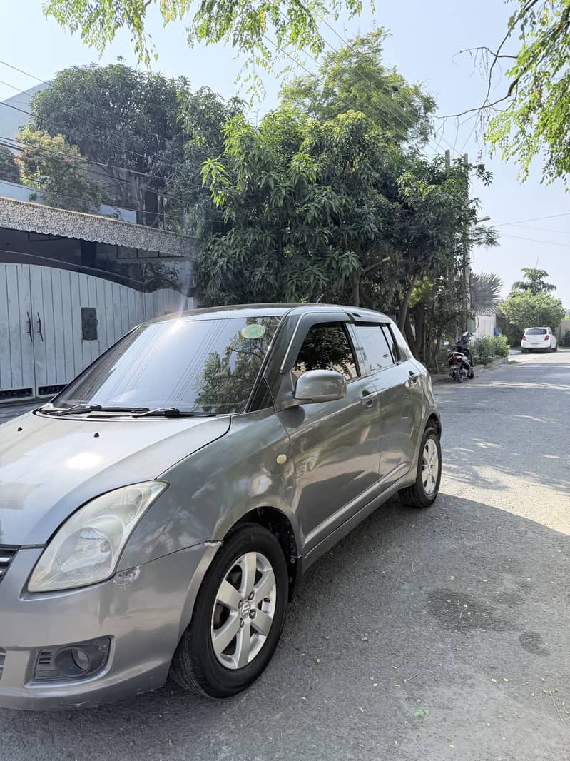 Suzuki Swift 2011 0