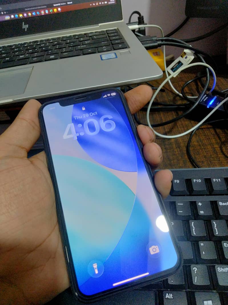 Apple iPhone 11 Pro 4