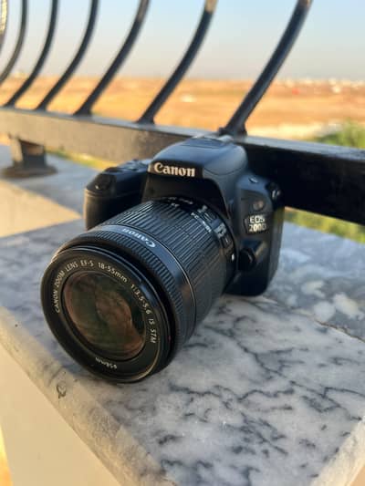 canon 200d like new condition