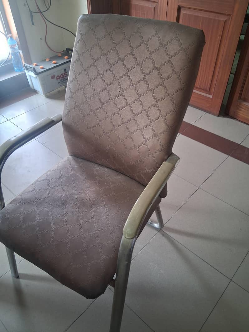 5chair 1