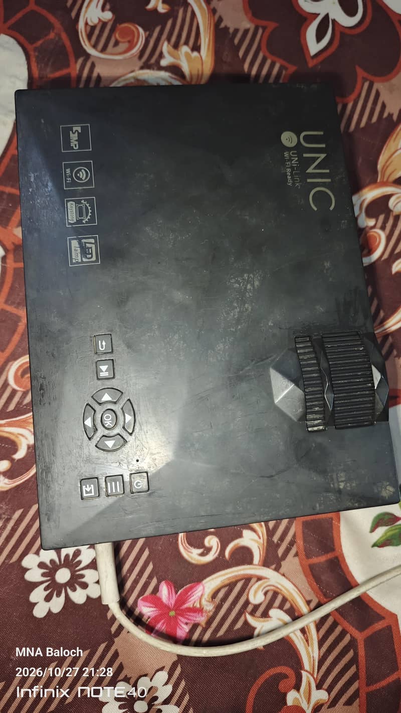 UNIC Projector - Projectors & Projection Screens - 1121007607