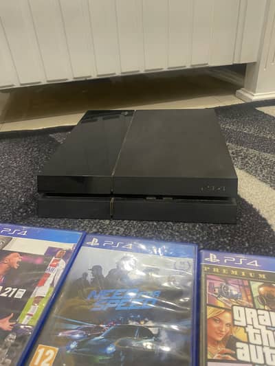 Sony PS4 500GB | 2 Original Controllers | Box & Games Included