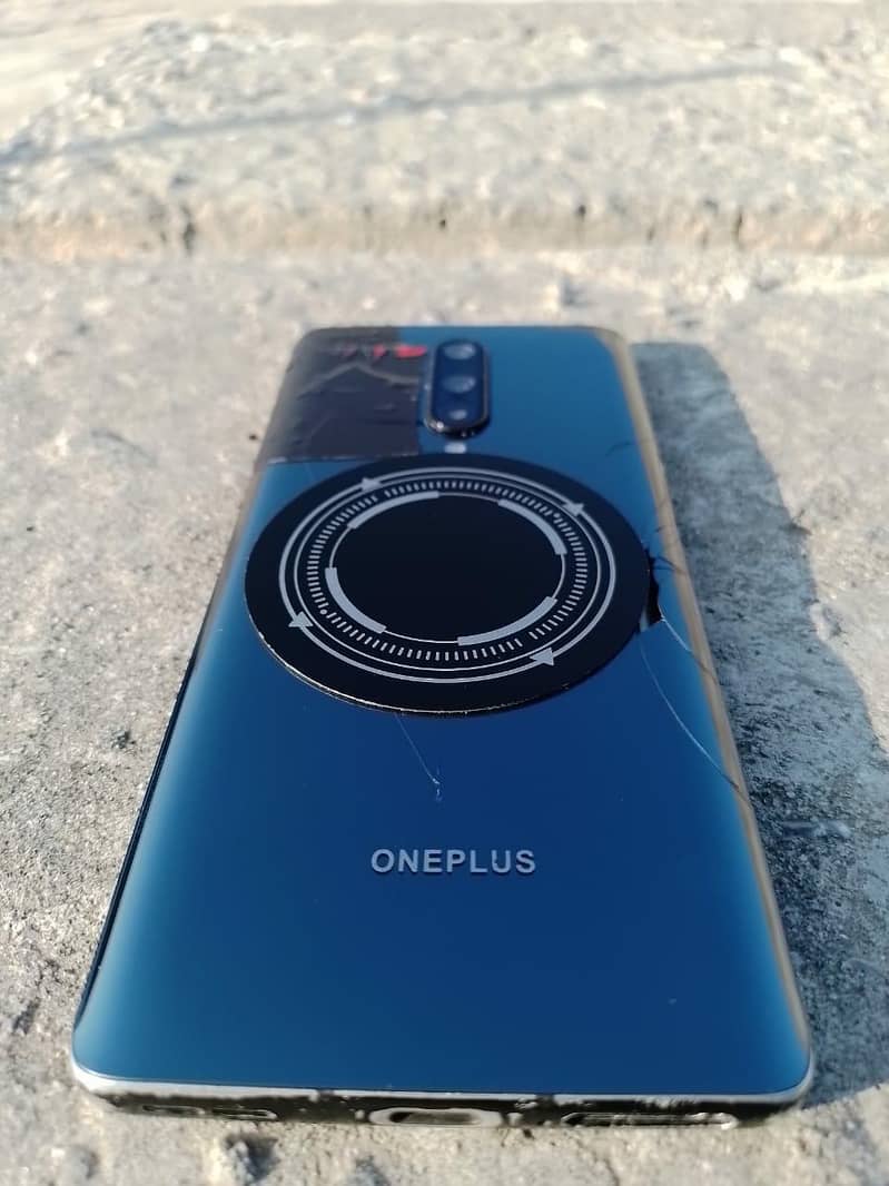 one plus 8 5G UW 1