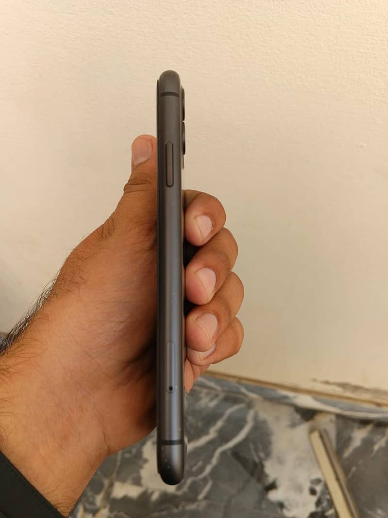 Apple iPhone 11 jv 1