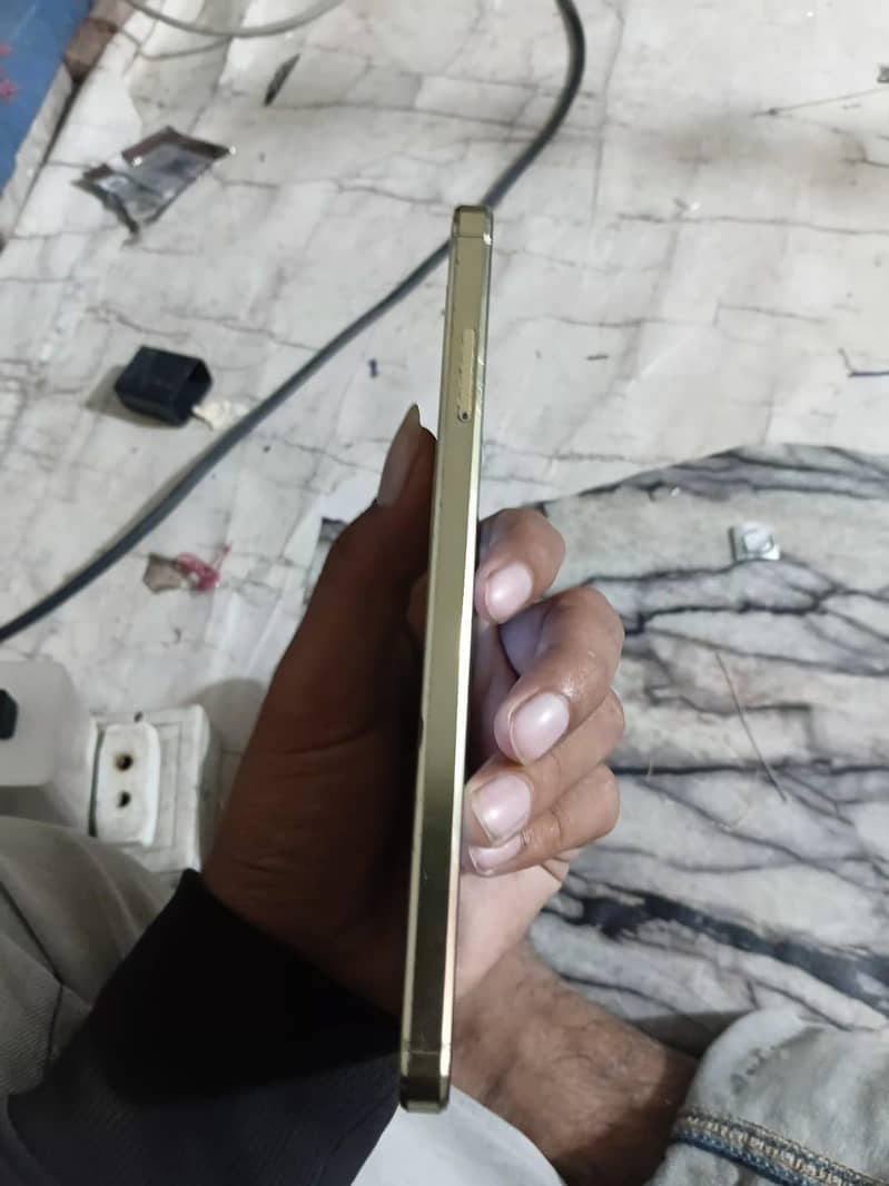 Vtel note 40pro 3ram 64 memory 7