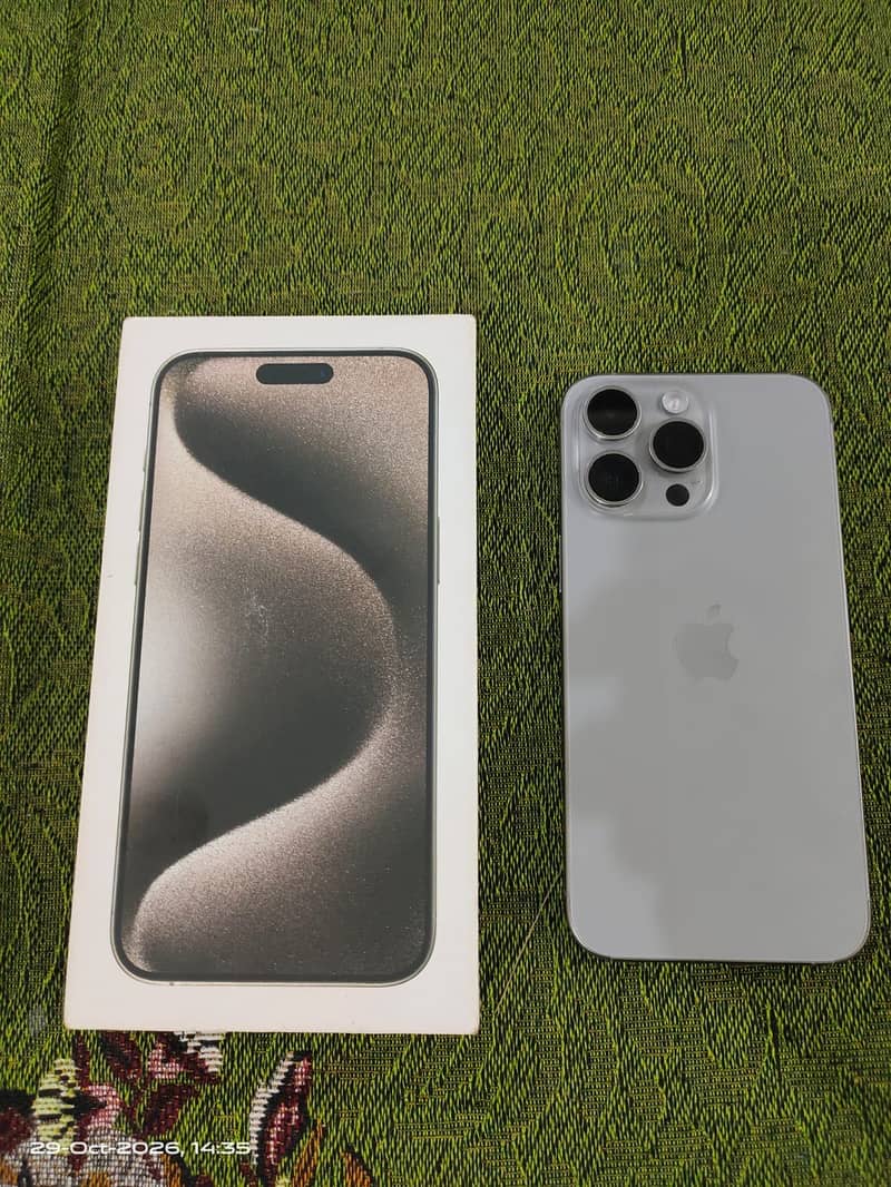 Apple iPhone 15 Pro Max 0