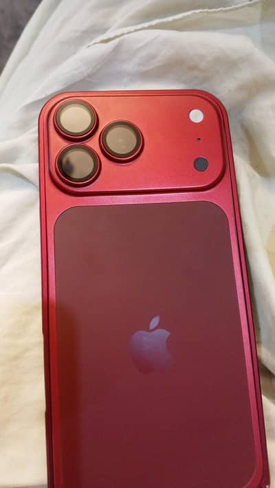 i phone 16 pro max  back matle canvater too 18 pro max