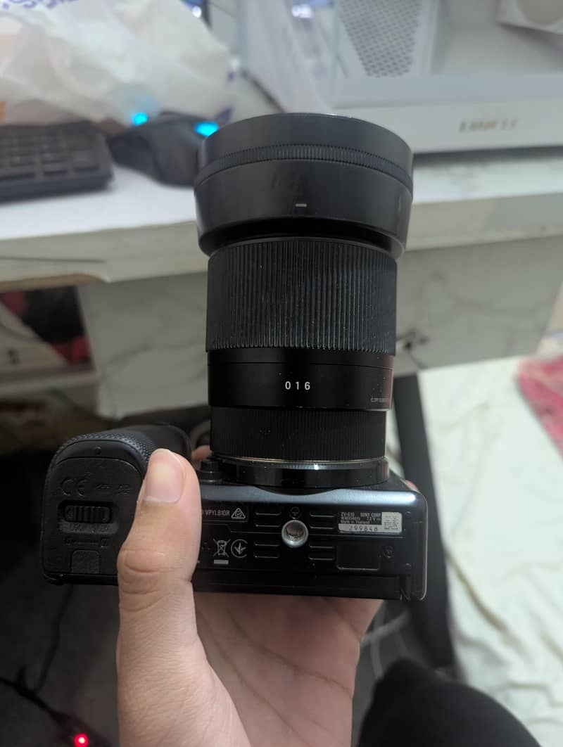 Sony ZV-E10 Mirrorless 6