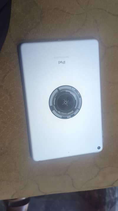 ipad mini 5 brand new condition 10/10