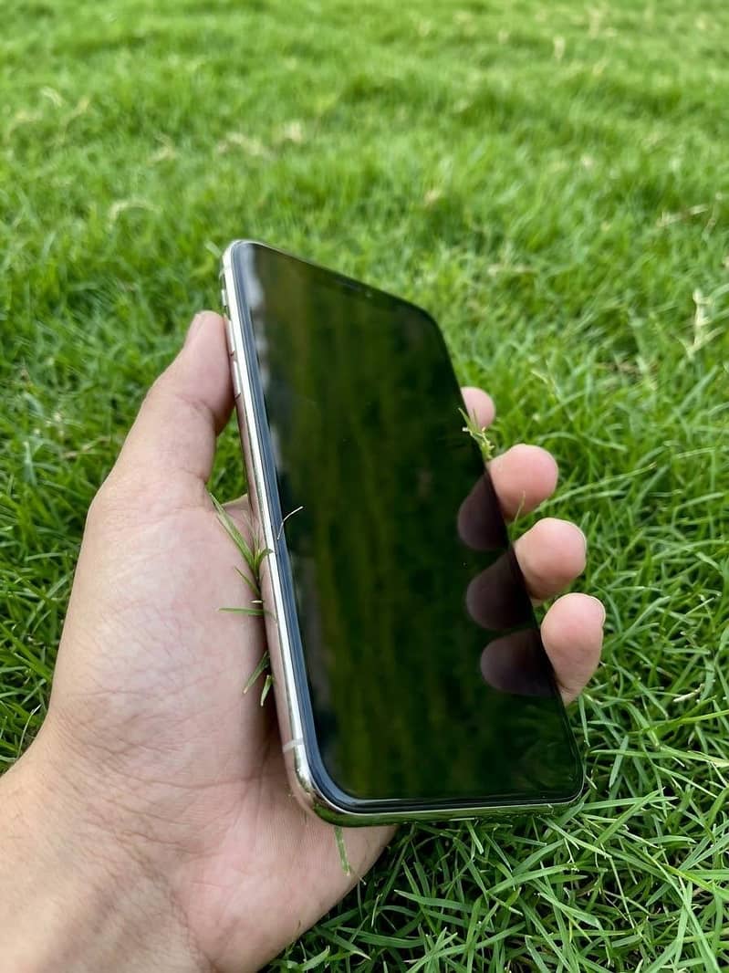 Apple iPhone X 2