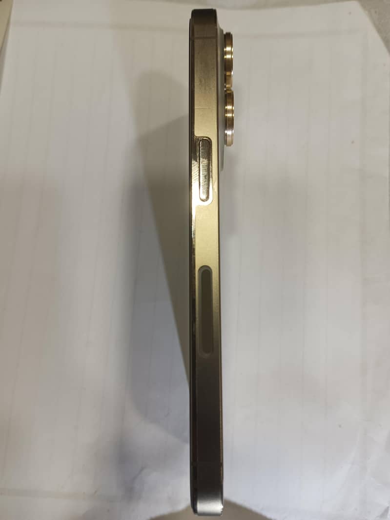 Apple iPhone 14 Pro 1