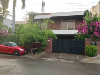 GULBERG ESTATE OFFER,1 KANAL OFFICE USE HOUSE FOR RENT NEAR MAIN BOULEVARD GULBERG LAHORE