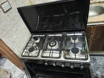 Brand new cooking range with 5 Stoves (Without Oven)