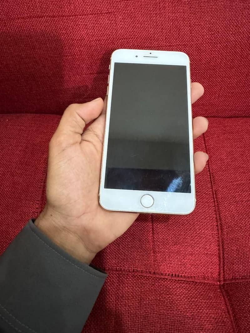 Apple iPhone 8 Plus 0