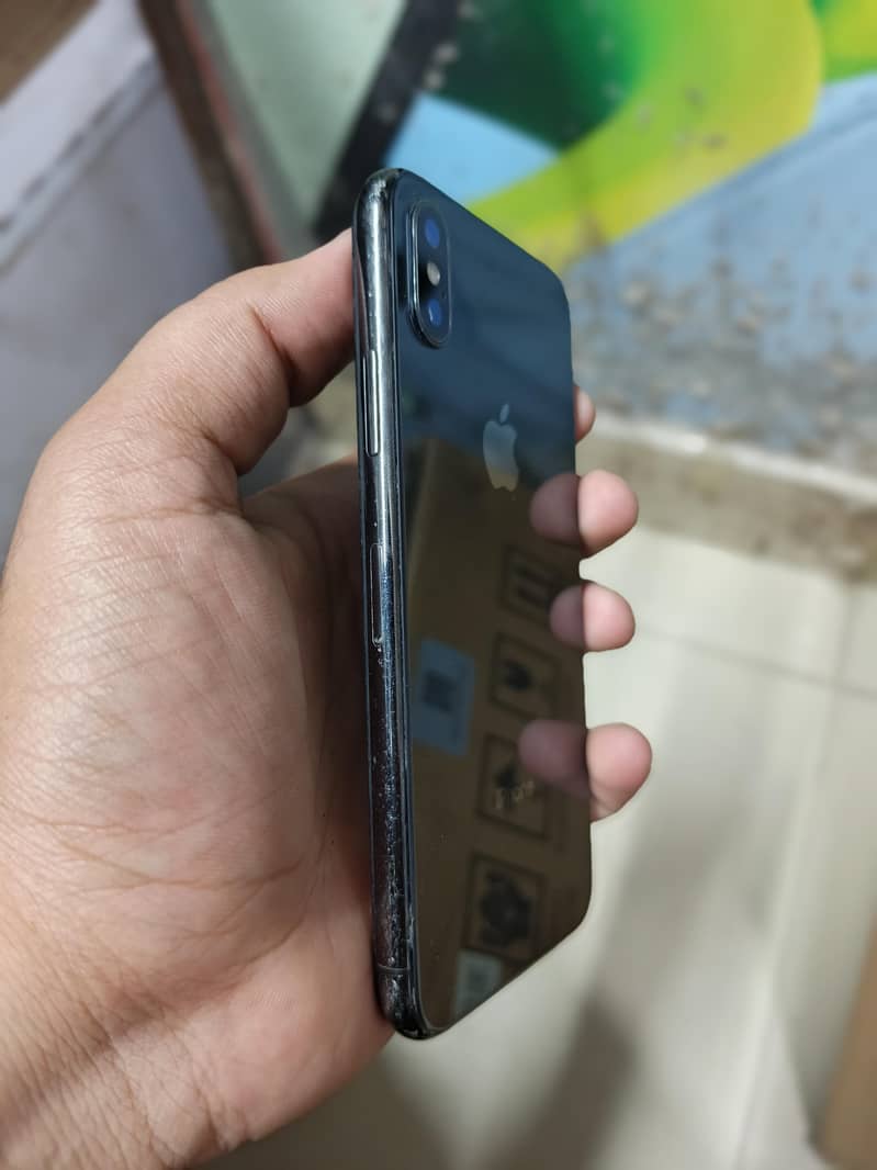 Apple iPhone X 5