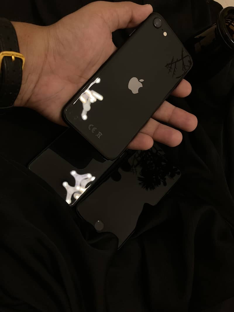 Apple iPhone SE 1